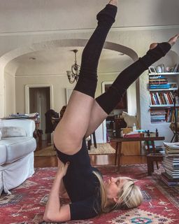 Genevieve Morton feet photo thumbnail