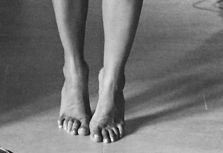 Genevieve Morton feet photo thumbnail