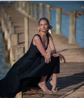 Genevieve Morton feet photo 1