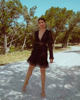 Genevieve Padalecki feet photo 8