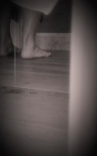 Genevieve Padalecki feet photo 15