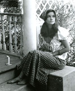 Geneviève Bujold feet photo 6