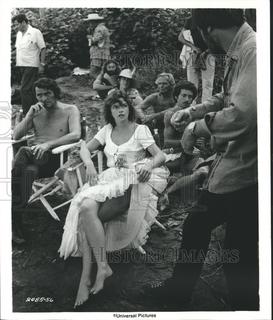 Geneviève Bujold feet photo 5