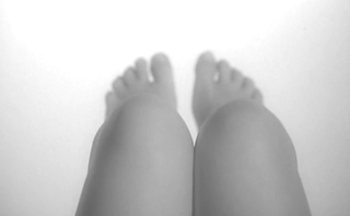 Geneviève Bujold feet photo 6