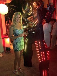 Genie Bouchard feet photo thumbnail