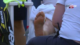 Genie Bouchard feet photo thumbnail
