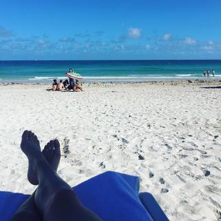 Genie Bouchard feet photo thumbnail