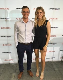 Genie Bouchard feet photo thumbnail