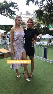 Genie Bouchard feet photo thumbnail
