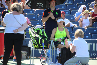 Genie Bouchard feet photo thumbnail