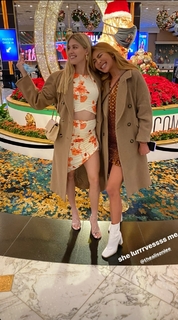 Genie Bouchard feet photo thumbnail