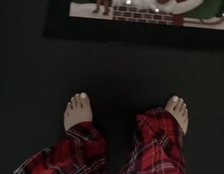 Genie Bouchard feet photo thumbnail
