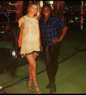 Genie Bouchard feet photo thumbnail
