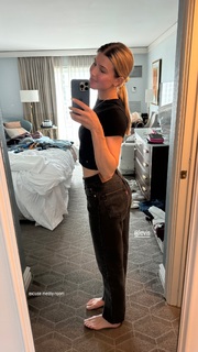 Genie Bouchard feet photo thumbnail