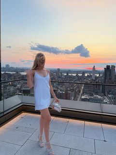 Genie Bouchard feet photo thumbnail