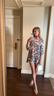 Genie Bouchard feet photo thumbnail