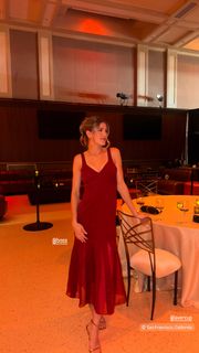 Genie Bouchard feet photo thumbnail