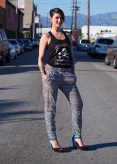 Geo Antoinette feet photo thumbnail