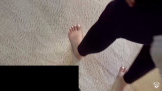 Geo Antoinette feet photo thumbnail