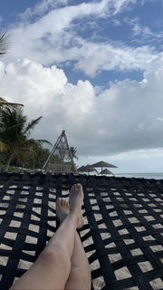 Geo Antoinette feet photo thumbnail