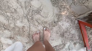 Geo Antoinette feet photo thumbnail