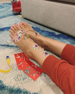 Geo Antoinette feet photo thumbnail