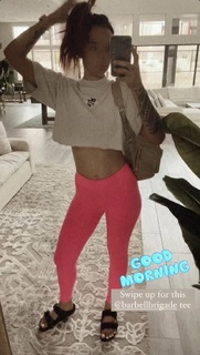 Geo Antoinette feet photo thumbnail