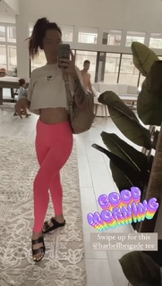 Geo Antoinette feet photo thumbnail