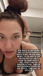 Geo Antoinette feet photo thumbnail