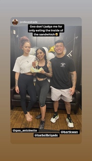 Geo Antoinette feet photo thumbnail