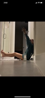 Geo Antoinette feet photo thumbnail