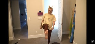 Geo Antoinette feet photo thumbnail