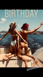 Georgia Fowler feet photo 1