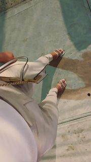 Georgia Fowler feet photo 18