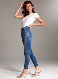 Georgia Fowler feet photo 3
