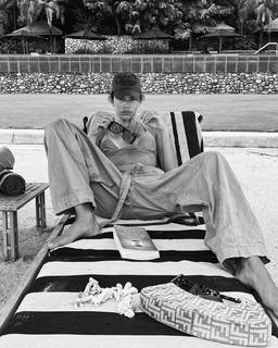 Georgia Fowler feet photo 1