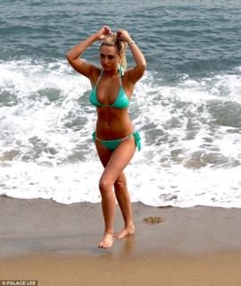 Georgia Harrison feet photo 11