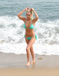 Georgia Harrison feet photo 9