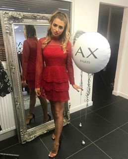 Georgia Harrison feet photo 1
