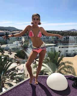 Georgia Harrison feet photo 1