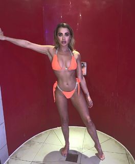 Georgia Harrison feet photo 1