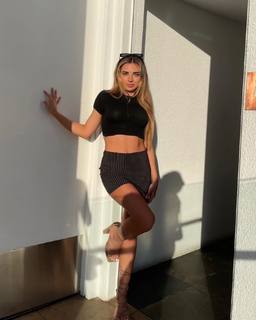 Georgia Hassarati feet photo 2