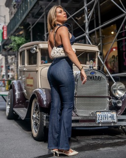 Georgia Hassarati feet photo 8