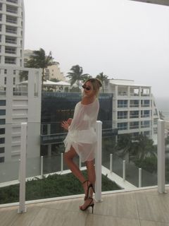 Georgia Hassarati feet photo 4