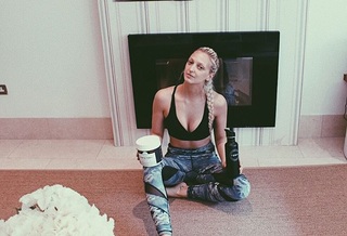 Georgia Hirst feet photo thumbnail