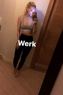 Georgia Hirst feet photo thumbnail