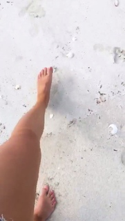 Georgia Hirst feet photo thumbnail