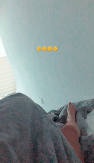 Georgia Hirst feet photo thumbnail