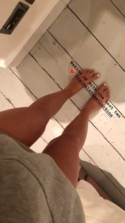 Georgia Hirst feet photo thumbnail