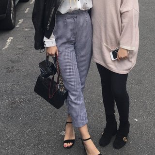 Georgia Hirst feet photo thumbnail
